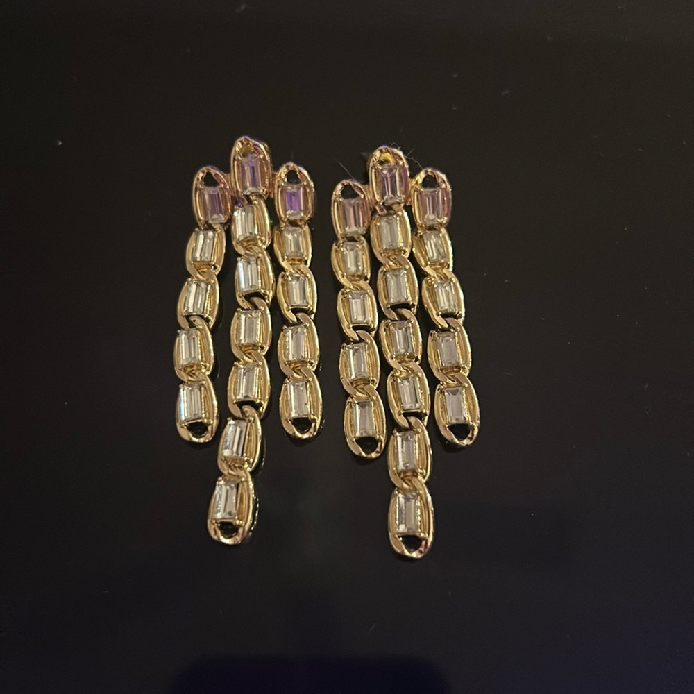 gold dangle earring